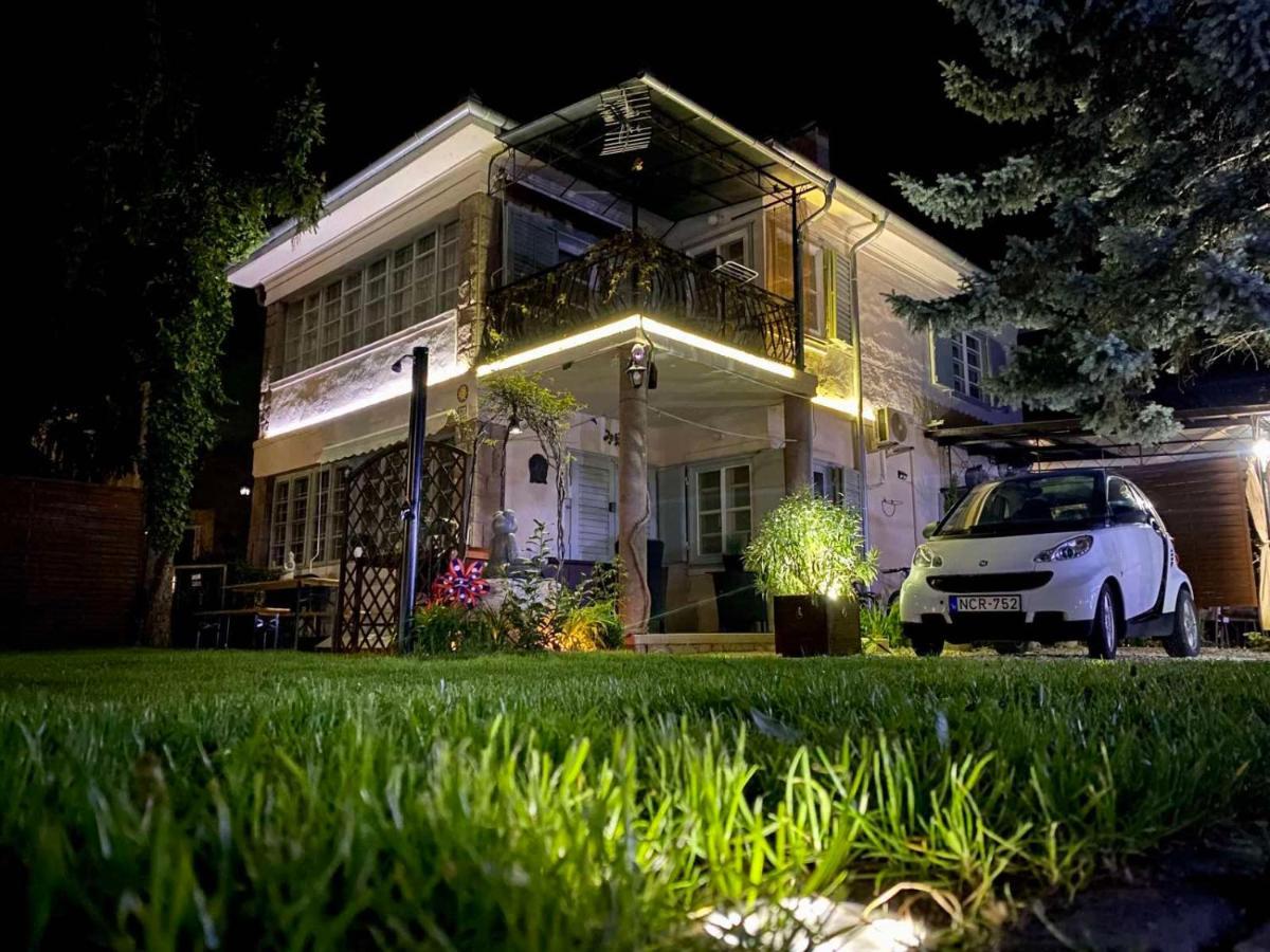 Garden Budha Relax Apartman, Parking, Bbq, Terrace Siófok Exteriör bild